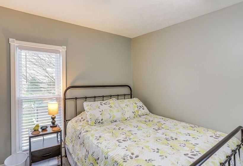 Peaceful Shiloh Home W/ Deck & Fishing Pond Access