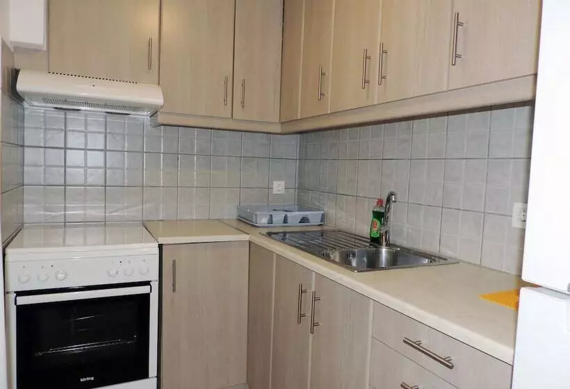 Pelagos Rooms 10m From Gyrismata Beach