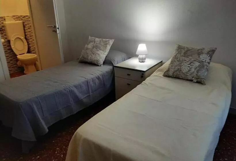 پانسیون Corneliaguesthouse