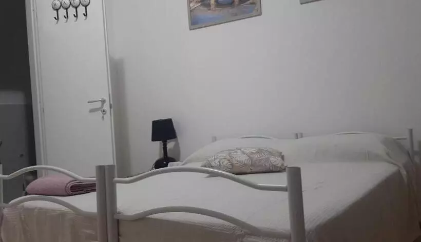 پانسیون Corneliaguesthouse