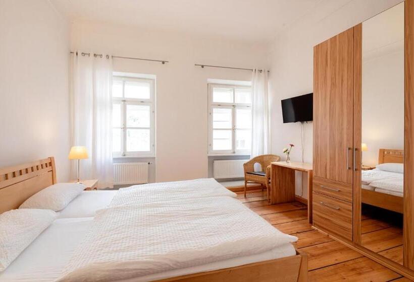 Пансион Goldenes Schiff