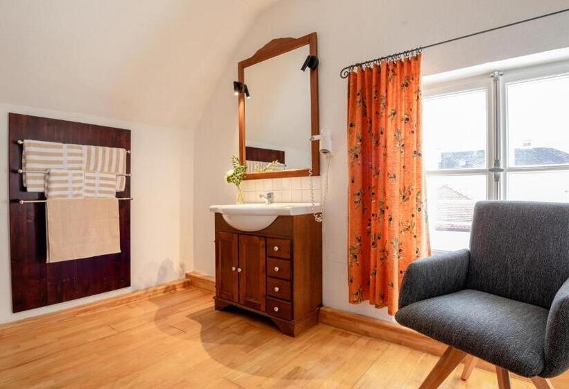 Пансион Goldenes Schiff