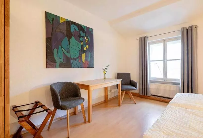 Majatalo Goldenes Schiff