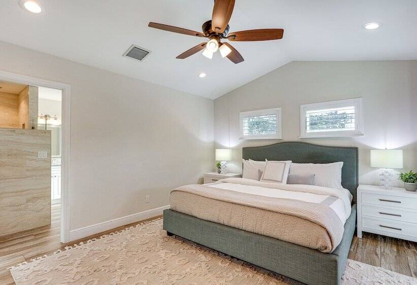Pet Friendly Retreat In Stuart W/ Saltwater Pool!