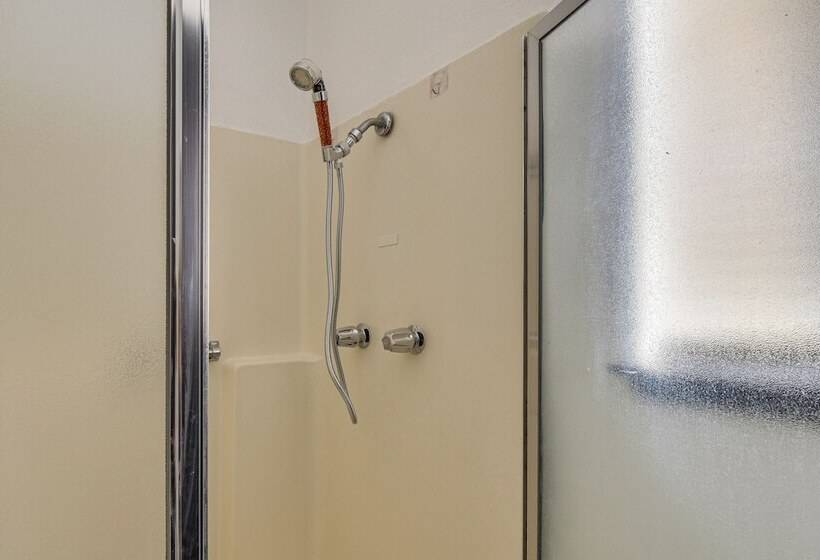 Pet Friendly Valley Springs Retreat W/ Fire Pit!