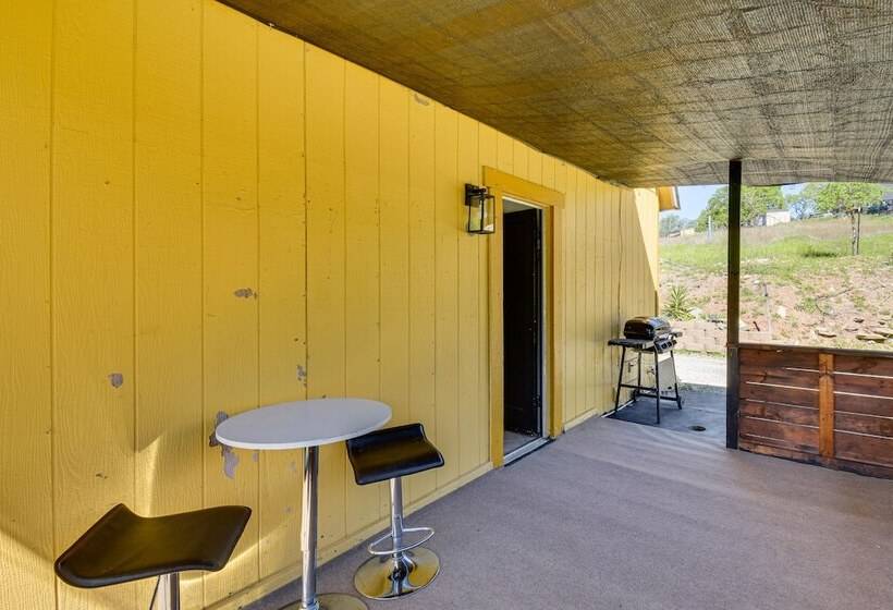 Pet Friendly Valley Springs Retreat W/ Fire Pit!