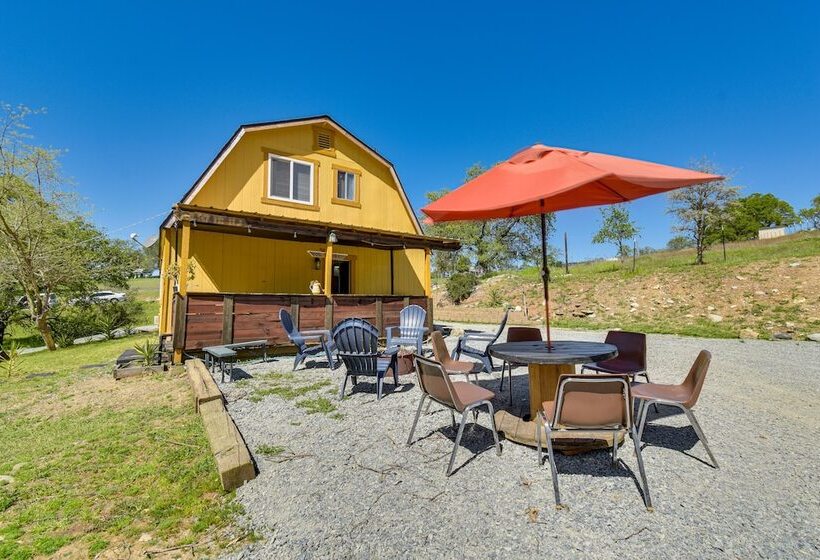 Pet Friendly Valley Springs Retreat W/ Fire Pit!