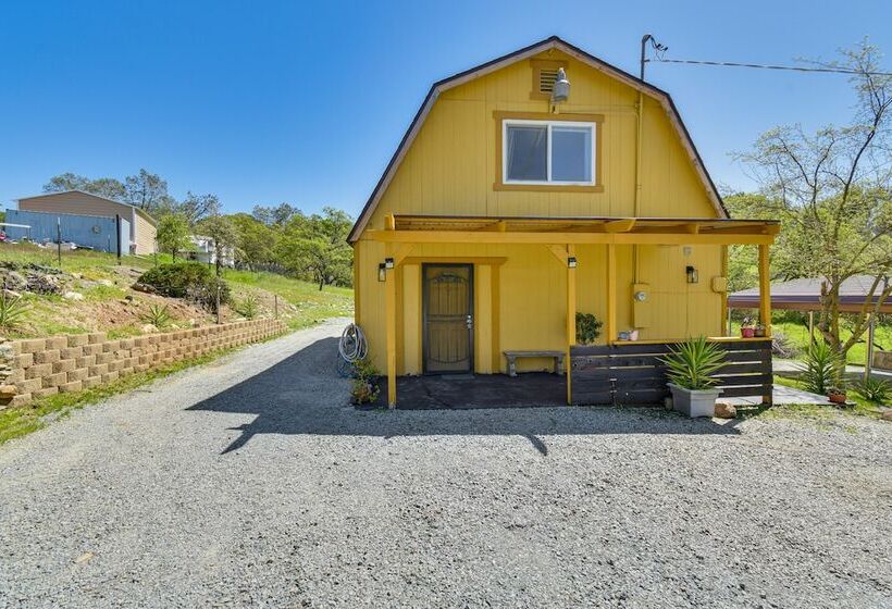 Pet Friendly Valley Springs Retreat W/ Fire Pit!