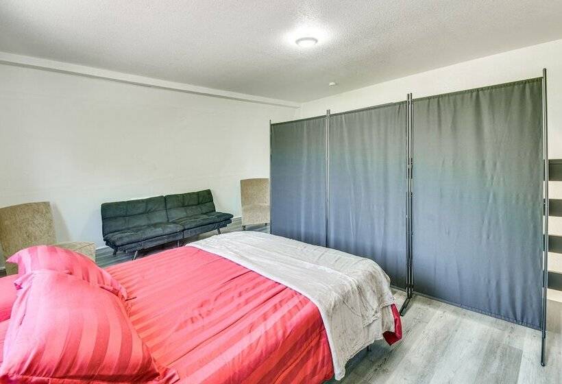 Pet Friendly Valley Springs Retreat W/ Fire Pit!