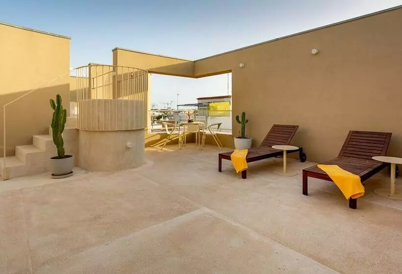 Pombaline Building V. Real Santo António