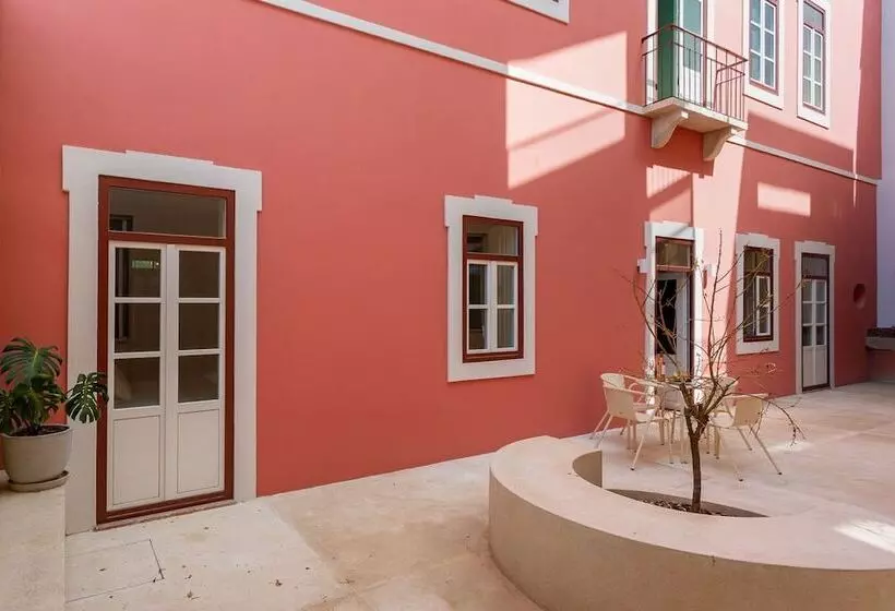 Pombaline Building V. Real Santo António