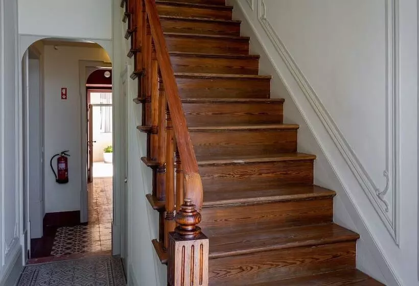 Pombaline Building V. Real Santo António