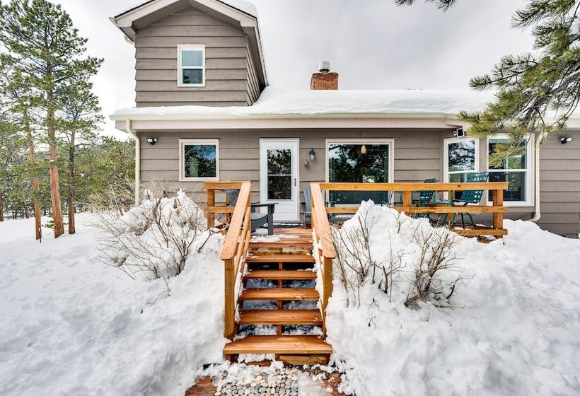 Quiet + Peaceful Home In Allenspark W/ Deck!