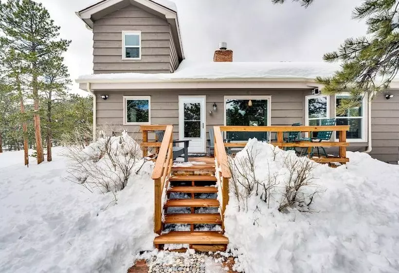 Quiet + Peaceful Home In Allenspark W/ Deck!