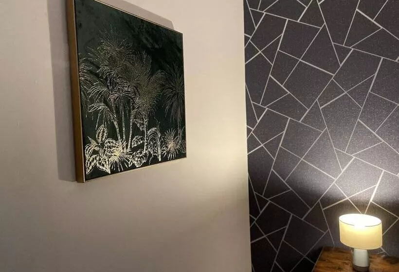 レジデンス Convenient 3 Bd House Salford 7 Guests
