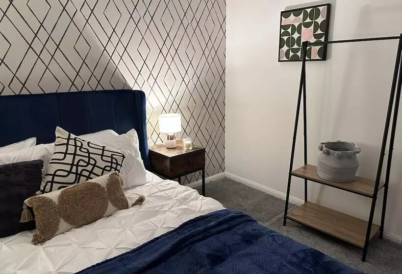レジデンス Convenient 3 Bd House Salford 7 Guests