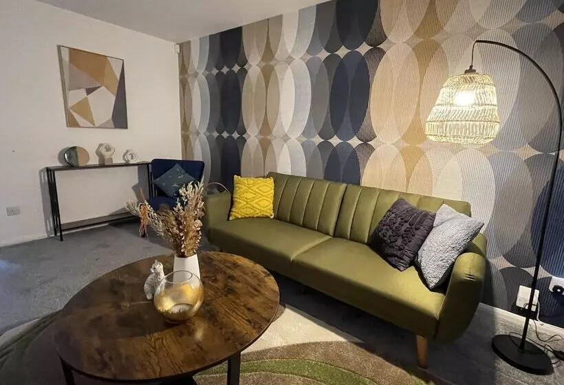 レジデンス Convenient 3 Bd House Salford 7 Guests