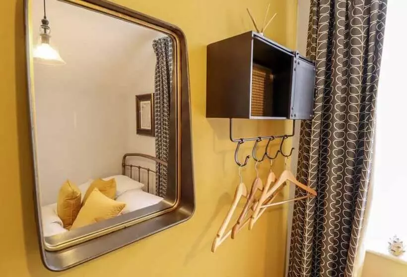 レジデンス Luxury Lincoln Home With Hot Tub Sleeps 8