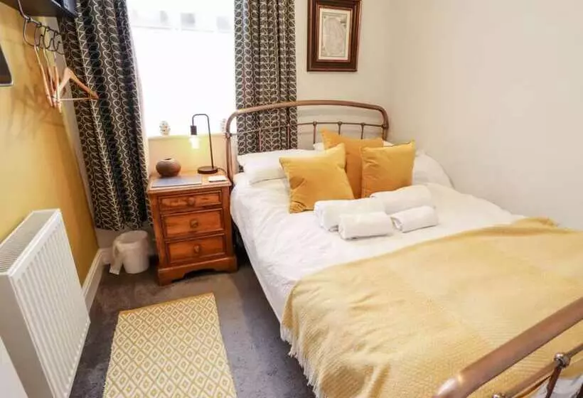 レジデンス Luxury Lincoln Home With Hot Tub Sleeps 8