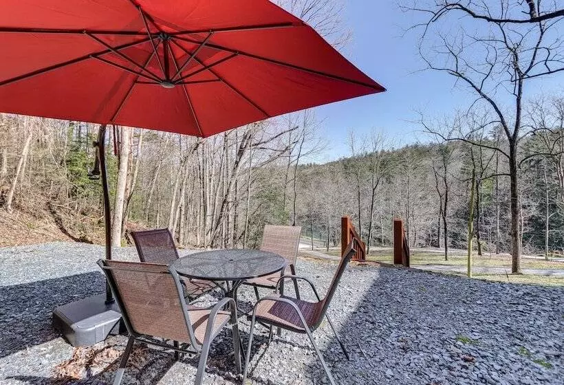 Riverfront Blue Ridge Cabin W/ Private Beach!