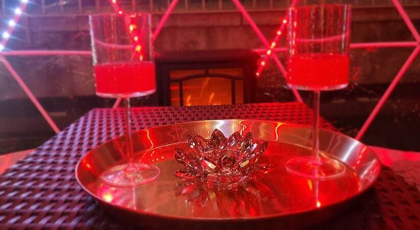 Rosa Linda  Luxe Rmntic Studio W Terrace