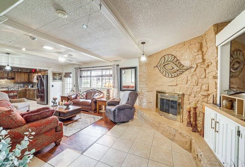 Tulsa Home W/ Outdoor Patio & Grill!