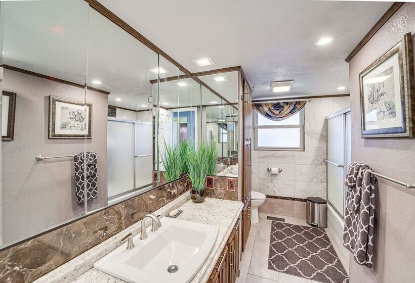 Tulsa Home W/ Outdoor Patio & Grill!