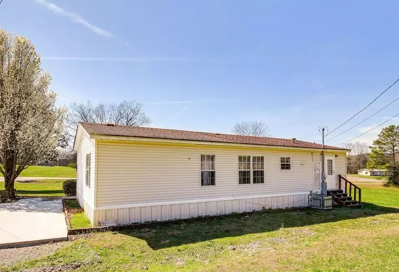 Valley View Lodge  Rural Home In Bridgeport!