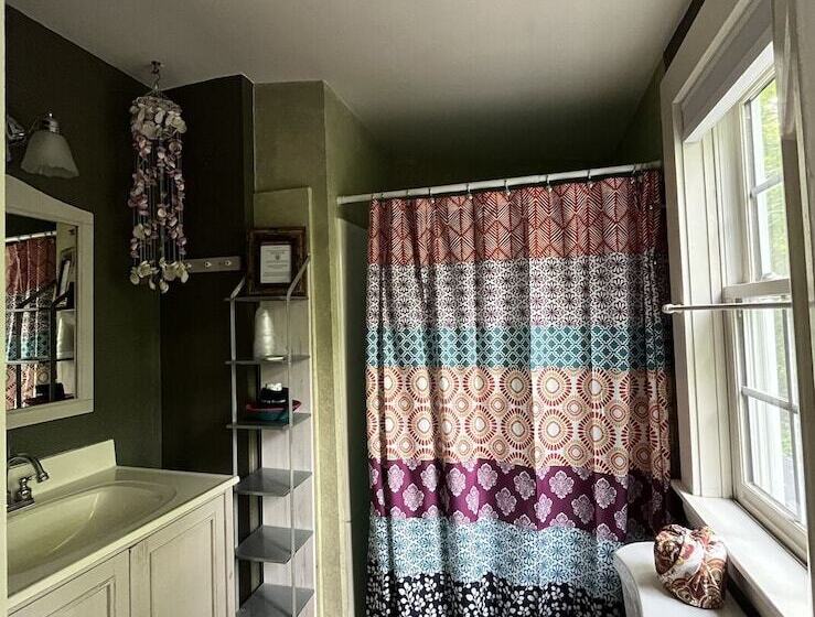 Bed and Breakfast Admiral Peary Inn