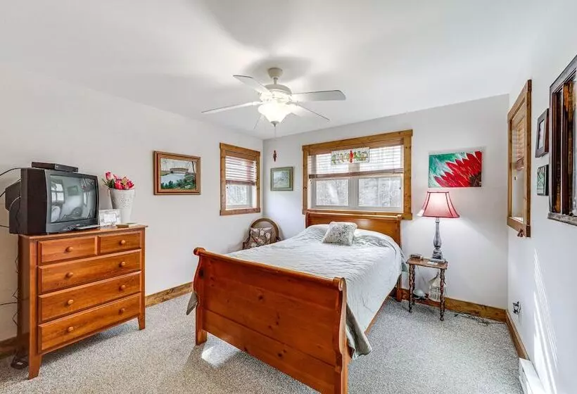 1 Mi To Beech Mtn Ski Resort: Cabin W/ Fire Pit