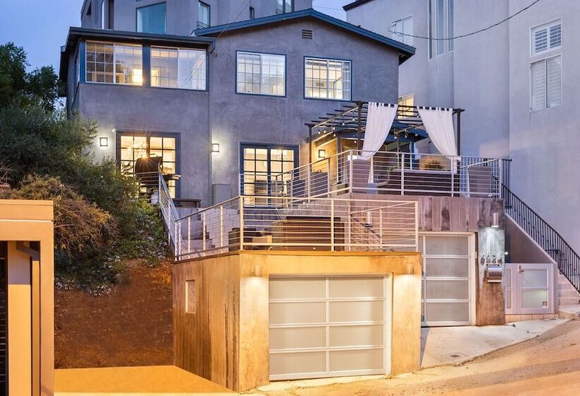 Cahuenga Park By Avantstay Hollywood Hills Home