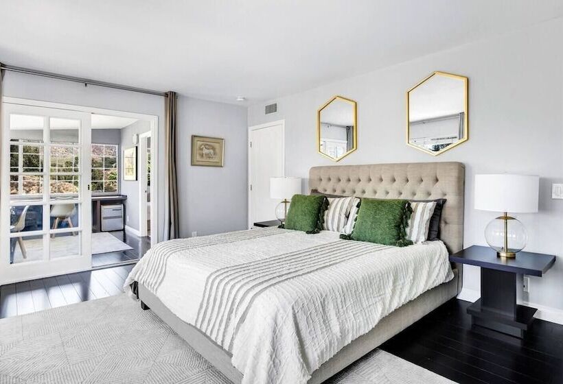 Cahuenga Park By Avantstay Hollywood Hills Home