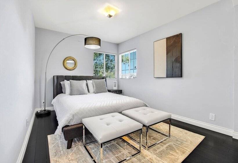 Cahuenga Park By Avantstay Hollywood Hills Home