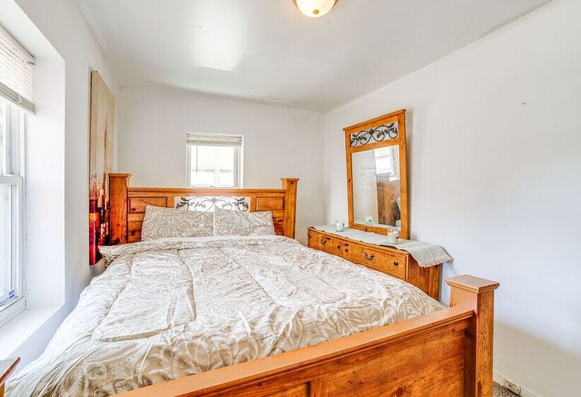 Dog Friendly Michigan City Home 3 Mi To Beach!