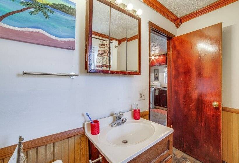 Dog Friendly Michigan City Home 3 Mi To Beach!