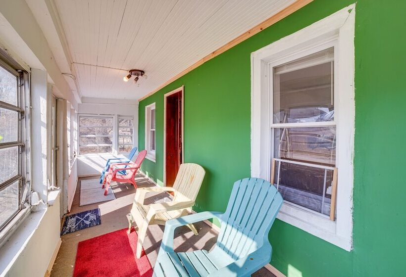 Dog Friendly Michigan City Home 3 Mi To Beach!