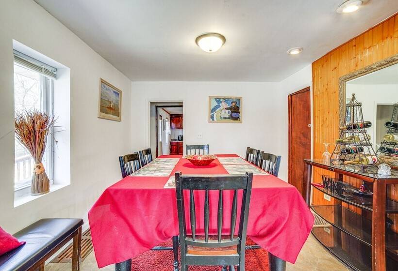 Dog Friendly Michigan City Home 3 Mi To Beach!