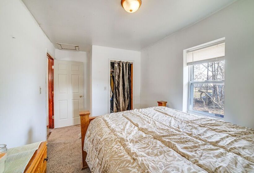 Dog Friendly Michigan City Home 3 Mi To Beach!