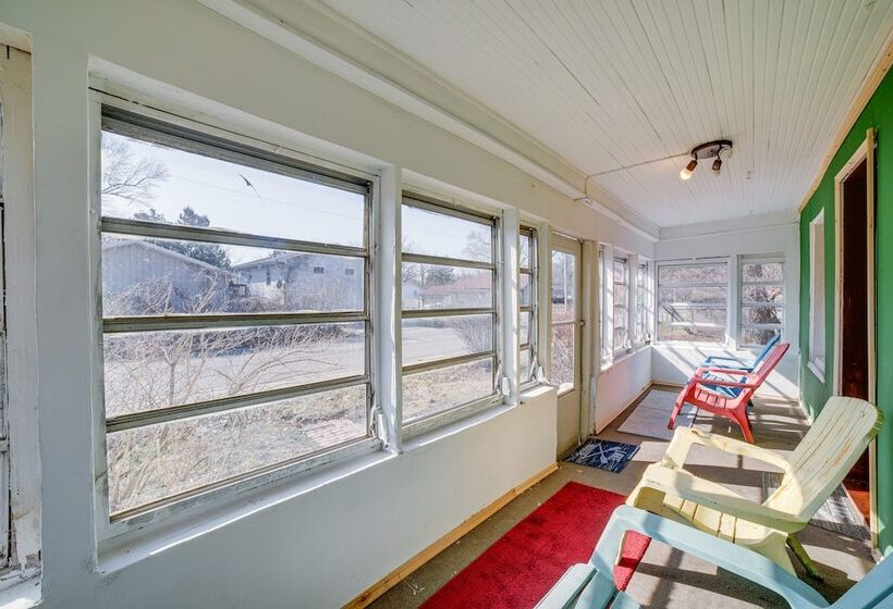 Dog Friendly Michigan City Home 3 Mi To Beach!