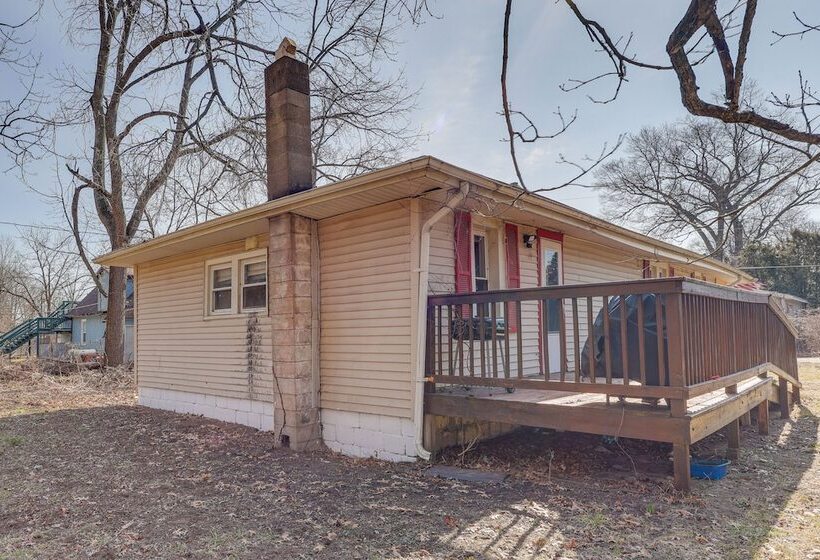 Dog Friendly Michigan City Home 3 Mi To Beach!