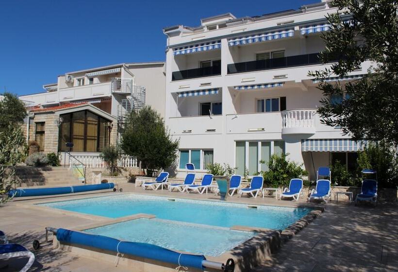 هتل Family Resort Santa Maria Ii Room 201