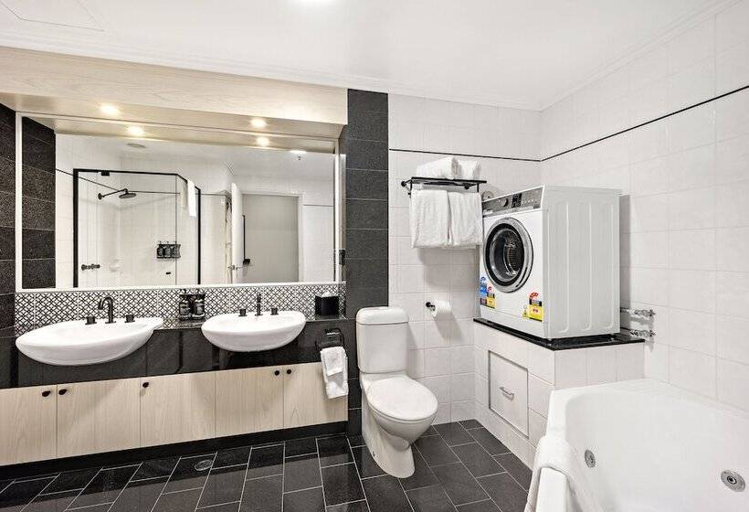 Отель Melbourne City Suites