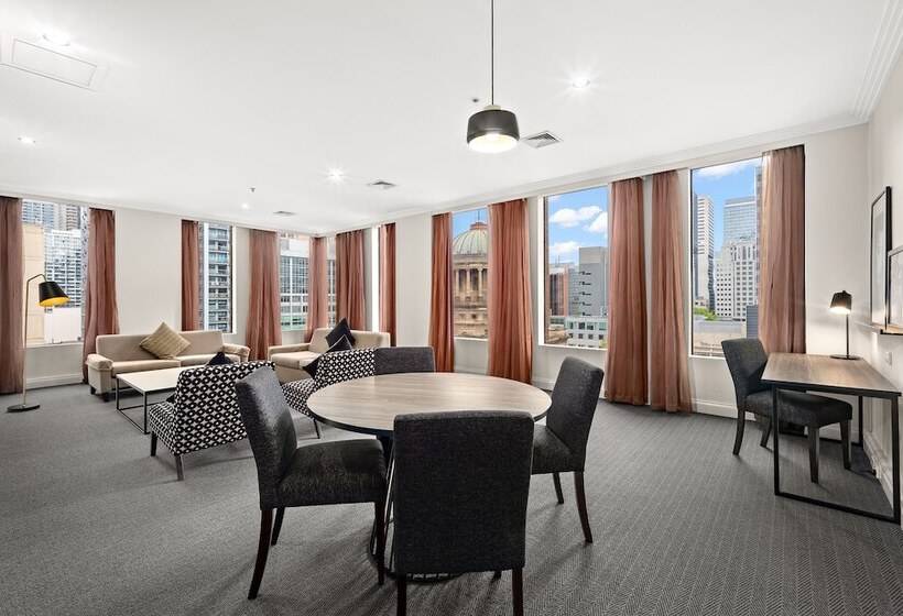 酒店 Melbourne City Suites