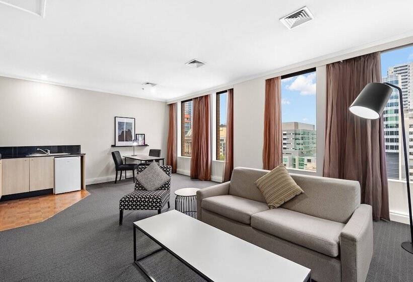 酒店 Melbourne City Suites