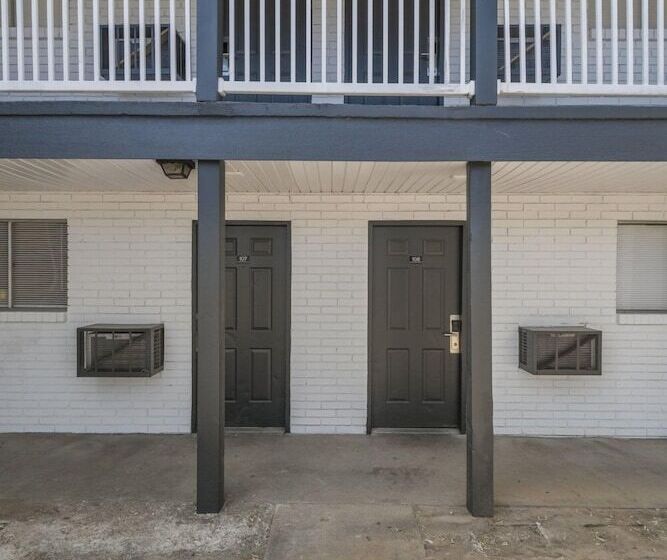 Lta Suites Brookside