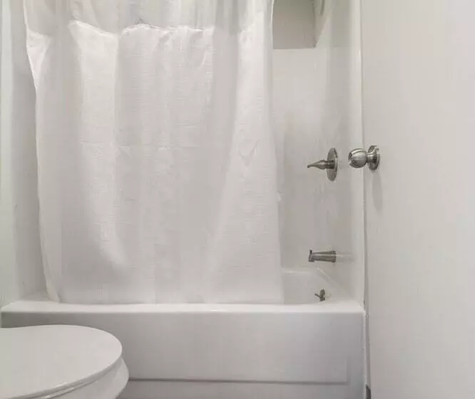 Lta Suites Brookside