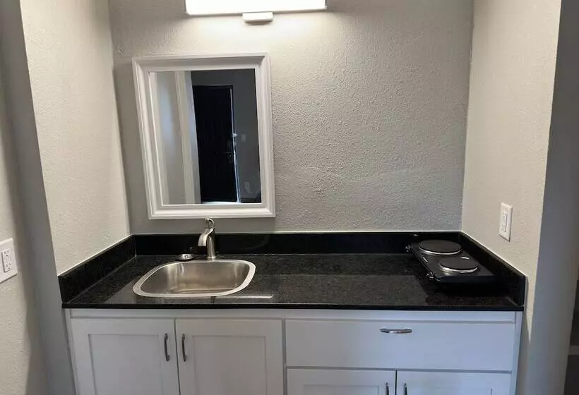 Lta Suites Brookside