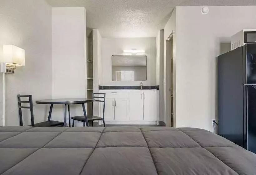 Lta Suites Brookside