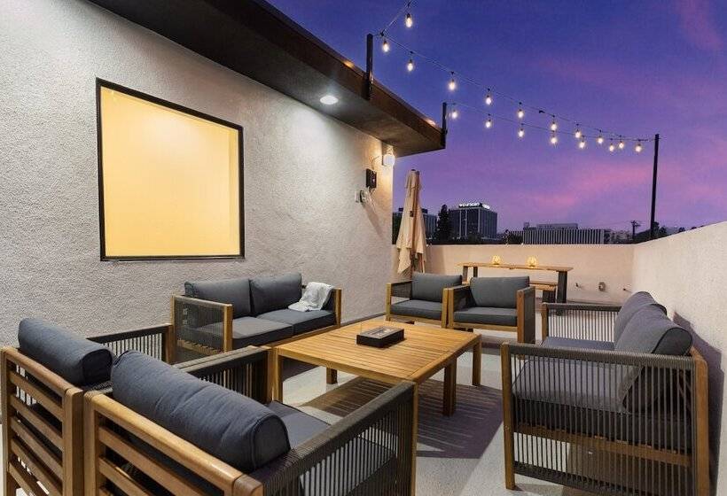 Metro Horizon By Avantstay Rooftop Deck + City View