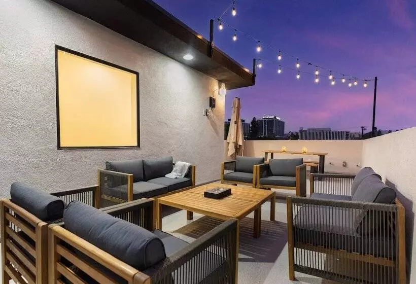 Metro Horizon By Avantstay Rooftop Deck + City View